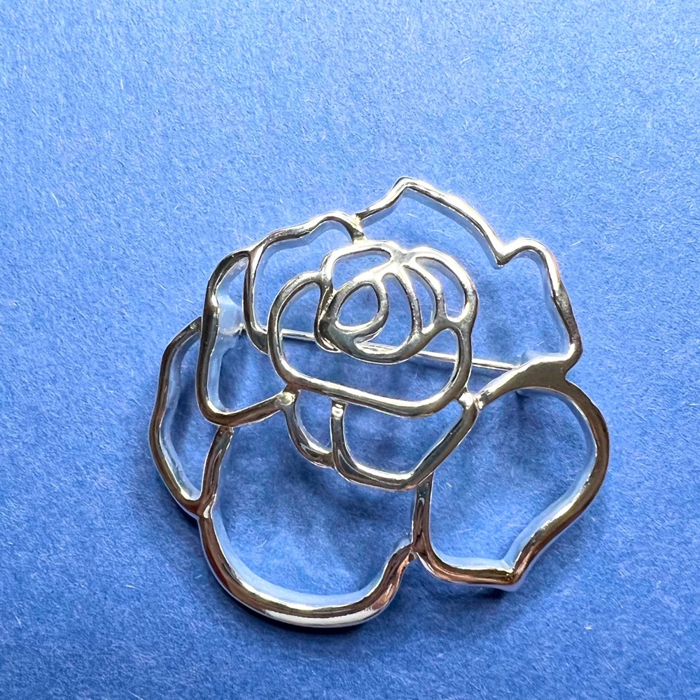Flower Pin